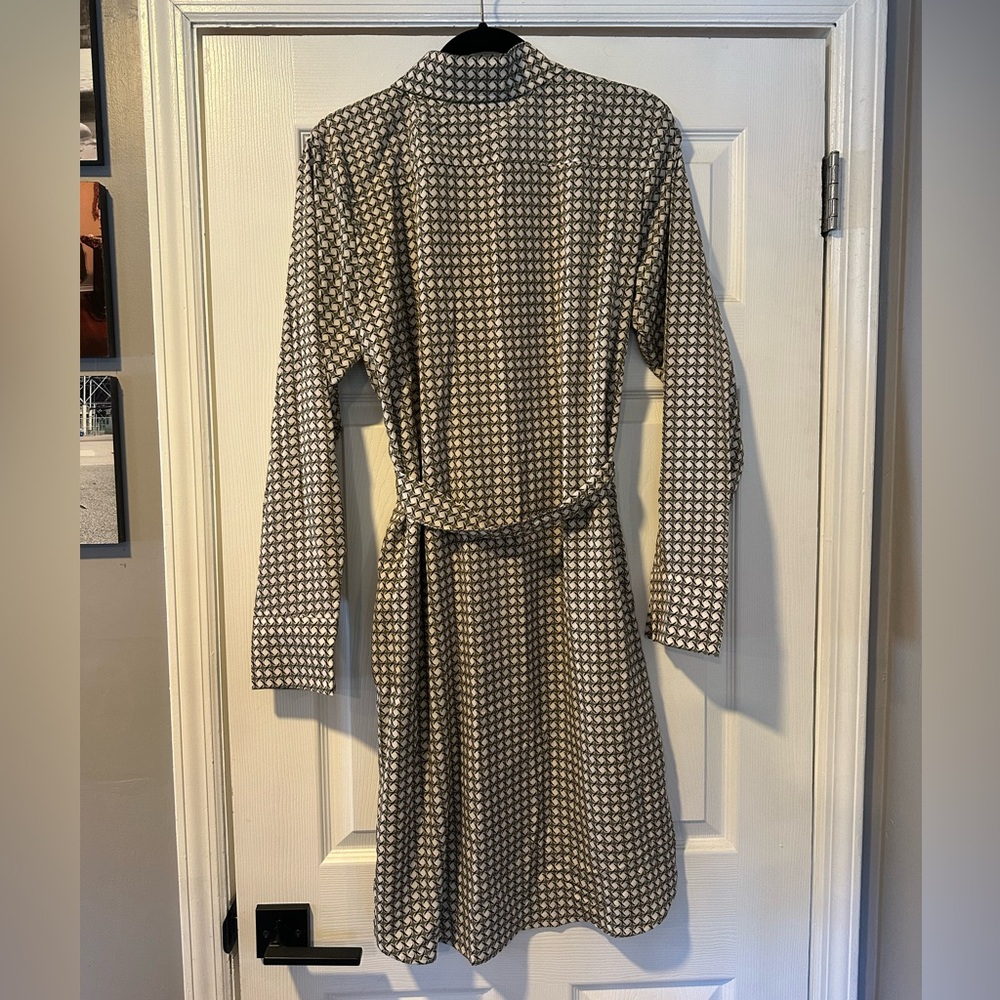 Easel Dusty Sage Collared Button Down Belted Dress Size L NWT - Picture 7 of 7
